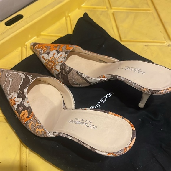 Dolce and Gabbana kitten heels - Picture 5 of 9